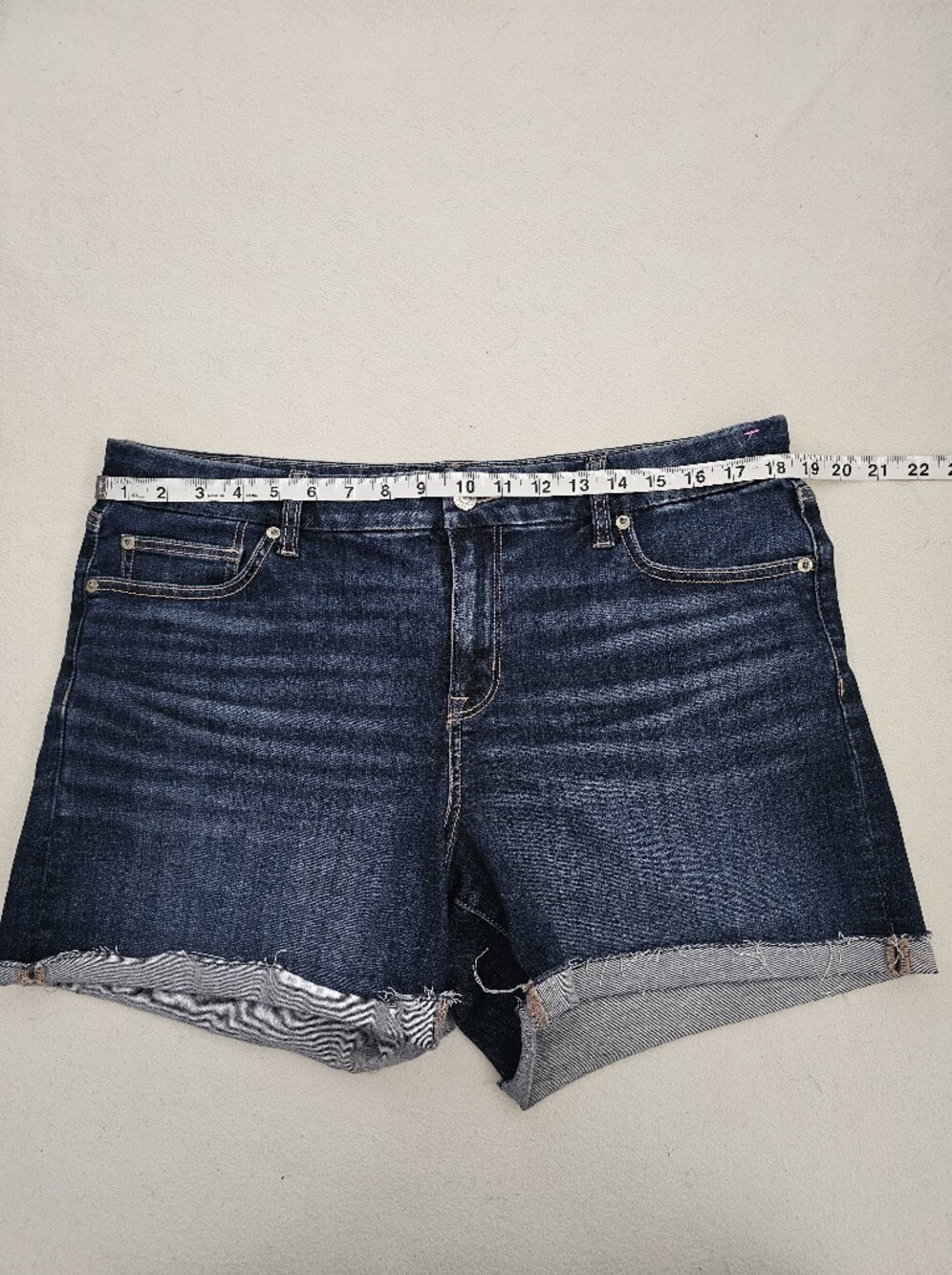 NEW!  AMERICAN EAGLE Wms Cutoff Shorts High-Rise STRETCH Curvi-Midi SZ 16. - Picture 6 of 14